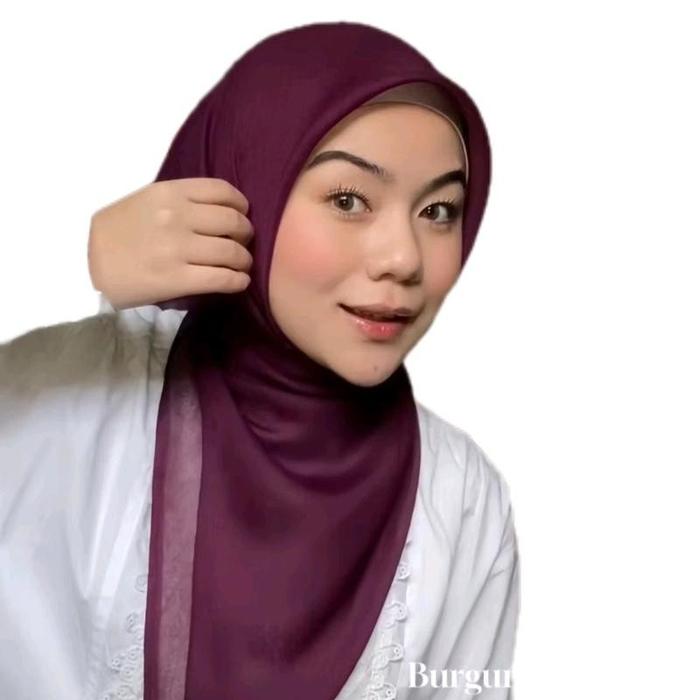 Gambar krudung segi empat Burgundy/Hijab Segi empat BergendyPromoTERMURAH warna coksu paris square Lembut Polycotton Nyaman Muslim Kerudung hijaberies - Default dari maghijab_NEW undefined 2 Tokopedia