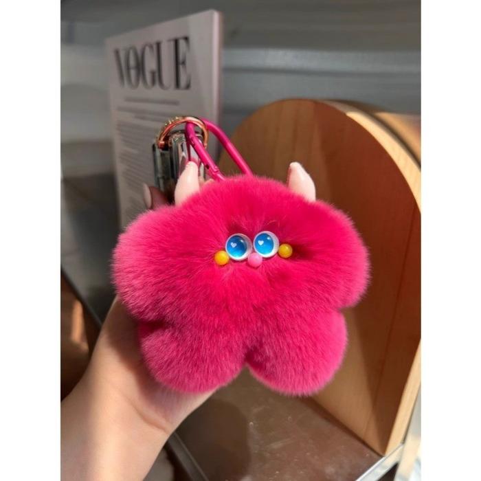 Gambar Gantungan Kunci Kunci Mobil Plush Liontin Liontin Mobil Lucu Boneka Kucing Mewah Yang Lucu Gantungan Kunci Hadiah Ornamen Tas Boneka Boneka Mewah bag charms vintage plush  doll - watermelon red dari FluffyHQ undefined Tokopedia