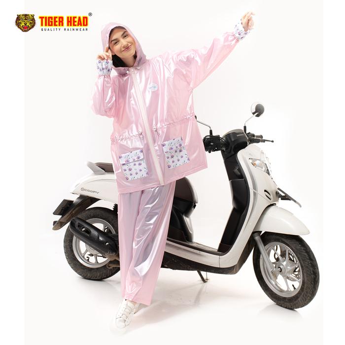 Gambar TIGER HEAD Jas Hujan Stelan Celana Daisy Serut 70015 - PINK dari Jas Hujan Tiger Head undefined Tokopedia