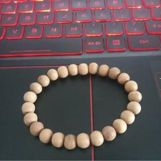 Gambar Gelang Kayu Cendana ASLI Wangi Natural Original Pria Wanita - Full cendana dari Riza Craft undefined Tokopedia