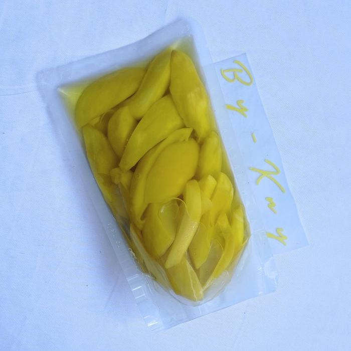 Gambar MANISAN BUAH KEMASAN 1KG ASINAN MANISAN MANGGA SALAK PALA KEDONDONG MANISAN BUAH KHAS CIANJUR Makanan Gula Nanas Frozen Zuriat - MANGGA, ORIGINAL dari By Kny undefined Tokopedia