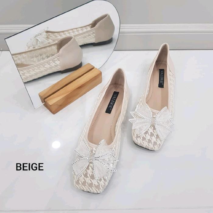 Gambar KODE LISA VALERiE Shoes Wanita Flat (Size 35-41) - Beige, 39 (25-25,4 cm) dari valerieshoess_NEW undefined Tokopedia