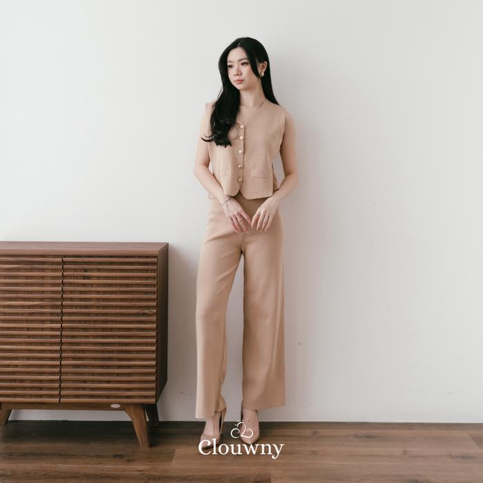 Gambar Clouwny Amy Button Vest Set Setelan Wanita Minimalis Elegan Premium Knit Korean Look Baju Casual Atasan Dewasa Celana Panjang Kulot - Khaki dari CLOUWNY undefined Tokopedia