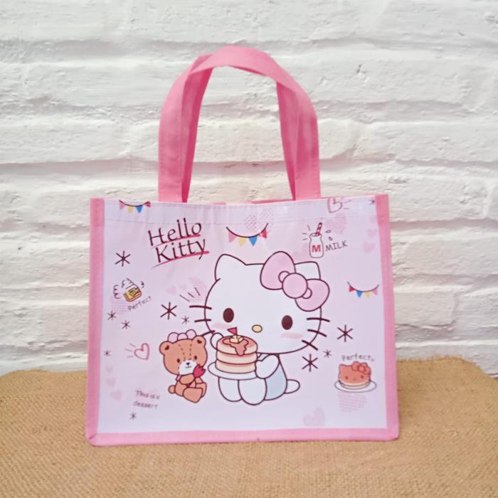 Gambar Tas Ultah Anak BAHAN TEBAL karakter labubu Sanrio Kuromi Cinnamoroll Pompompurin Hello Kitty souvenir Ulang tahun roblox minecraft Unicorn Spiderman mickey minnie souvenir  ultah - hello kitty dari SouvenirBagus Senna Exclusive undefined Tokopedia