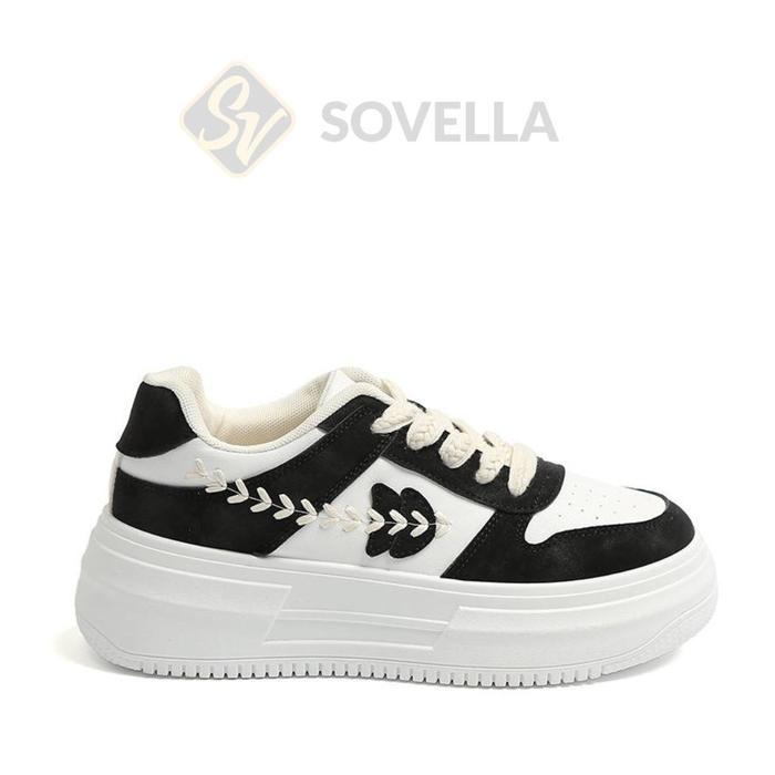 Gambar SOVELLA Havana Sepatu Sneakers Tali Simpel Kulit Wanita Karet Casual Putih  Shoes - BLACK, 38 dari Sovella.id undefined Tokopedia