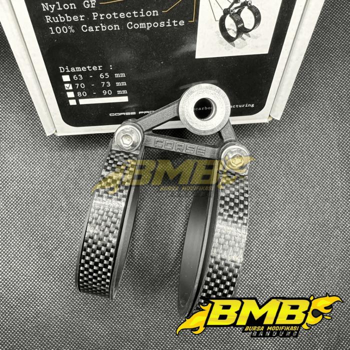Gambar Klem Knalpot Corse Project Evo Double Carbon 63 70 mm / Clamp Kleman Kenalpot Silencer 2tak Ninja RX King F1ZR Satria Bracket Dudukan Arrow TYGA AHAU 2 tak 2stroke Silinser Silenser ABRT DBS CMS LMN - 63mm dari Deus Motoshop_NEW undefined Tokopedia