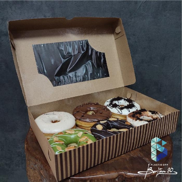 Gambar 1 Pack 50 Pcs Dus Donat isi 6 Motif Jendela 27x18x5 cm Kotak Kemasan Bomboloni - Box Roti - Box Donat Grosir Kitchenware - FoodGrade - Size 27x18x5 cm dari Plastik Opp Berlian 90 undefined Tokopedia