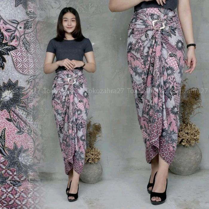 Gambar rok lilit untuk bawahan kebaya / rok lilit kondangan / rok lilit wisuda / rok lilit pesta / kebaya modern Casual Kain Panjang Motif Ring Formal Merah Serut Wanita Polkadot Belah Samping Fit Maxi - MK pink dari ANNISA KEBAYA undefined Tokopedia