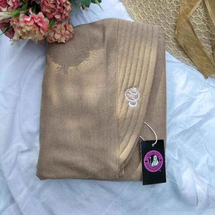 Gambar Salsha Hijab size LL || Mama's Hijab Indonesia bahan Two-tone kaos lembut adem nyaman Busa Pad Muslim Kerudung Empat Instan Variasi Syari - Vanilla, LL dari Mama'shijabindonesia undefined Tokopedia
