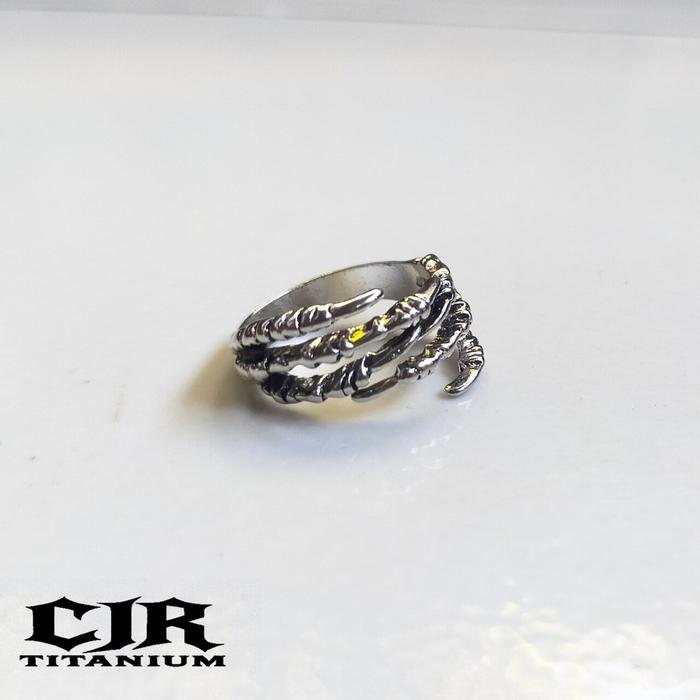 Gambar CLAW RING/CINCIN TENGKORAK JARI/CINCIN VINTAGE SILVER/SILVER RING RETRO/PRIA WANITA-CJR TITANIUM - CLAW RING dari CJR TITANIUM undefined 4 Tokopedia