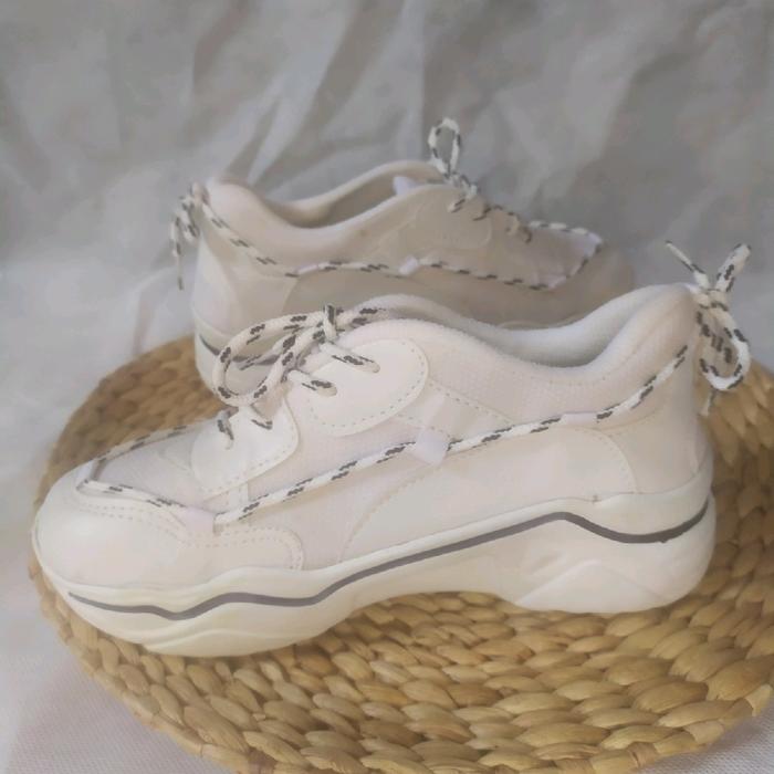 Gambar (COD) Sneakers Wanita Balsuperm - Sepatu Sport Wanita - Sepatu Korea Hitam - Putih, 38 dari Collection Future_NEW undefined Tokopedia