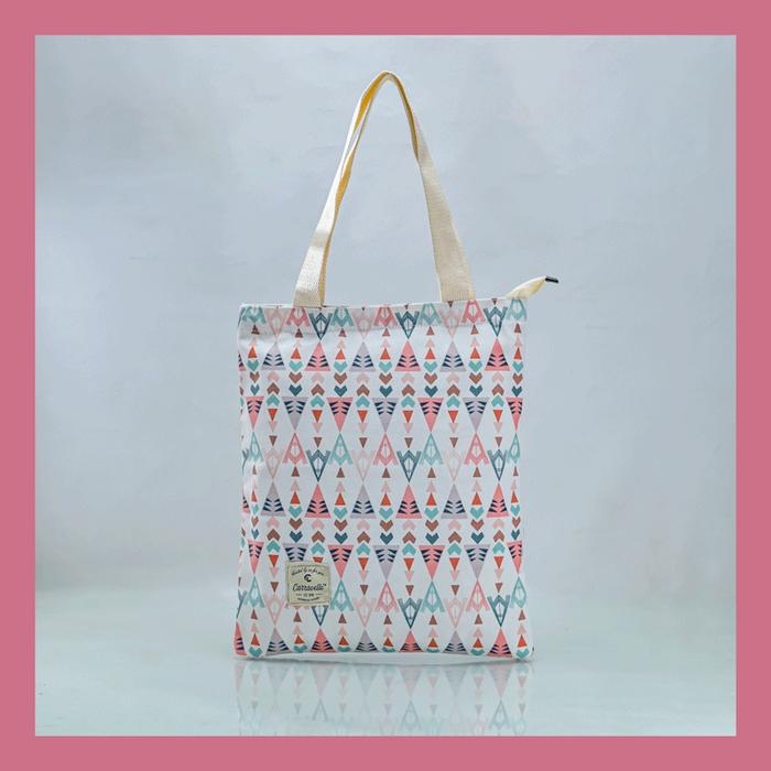 Gambar Tote Bag Resleting Kuliah Wanita model Totebag Vintage bahan Kanvas polos dan canvas motif bisa custom untuk tas nudie bag Seminar gift dan souvenir pernikahan dll - PANAH PINK PTR FL dari carravellebag undefined Tokopedia