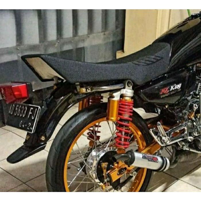 Gambar JOK RX, COVER JOK AMPLAS YAMAHA RX 125, RX K, RX S, RX SPESIAL, RX KING COBRA, RX Z, RX R, RX KING MASTER, RX KING 2002 Motor - RX KING, KULIT JOK dari INDO MOTOR JOK undefined Tokopedia