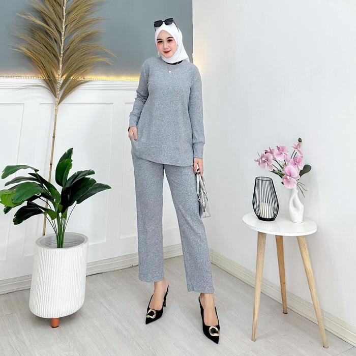 Gambar Setelan Knit Katun Rajut // One Set Knit Katun Premium Kualitas Import Baju Celana Wanita Panjang Nyaman - Soft Blue dari Sinctaro undefined Tokopedia