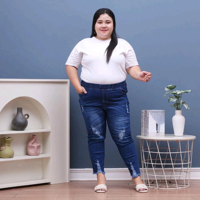Gambar famira jins jegging celana jeans ripped wanita big size // jeans sobek tidak tembus stretch full karet Biru Legging Muda Brown Panjang 7/9 Skinny - biru muda, 40 dari Famira id_NEW undefined 5 Tokopedia