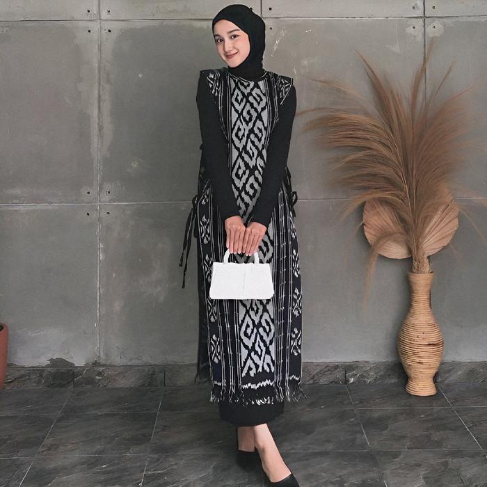 Gambar VEST LONG MILA TENUN ATASAN WANITA Hitam Bunga Panjang Rompi - VAST TORAJA HITAM, all size S fit M dari SAMUDRA SHOP88 undefined Tokopedia