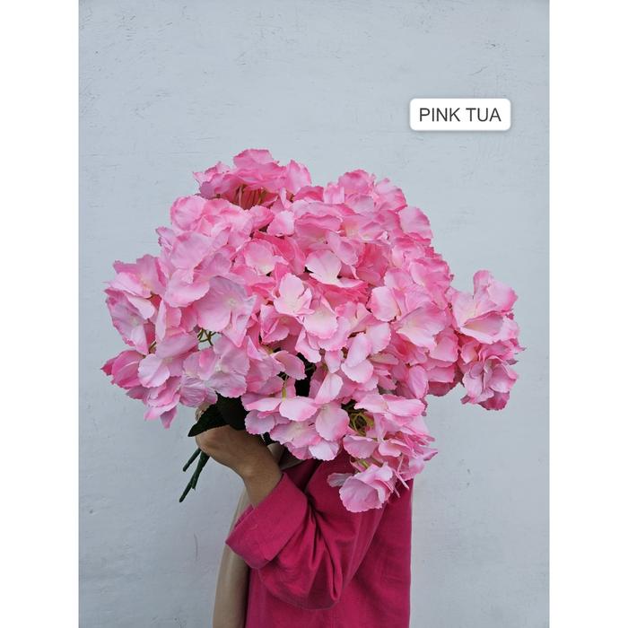 Gambar Bunga Hortensia Jumbo Artificial 5 cabang hydrangea bunga artificial dekorasi - PINKTUA dari Othello Living undefined Tokopedia
