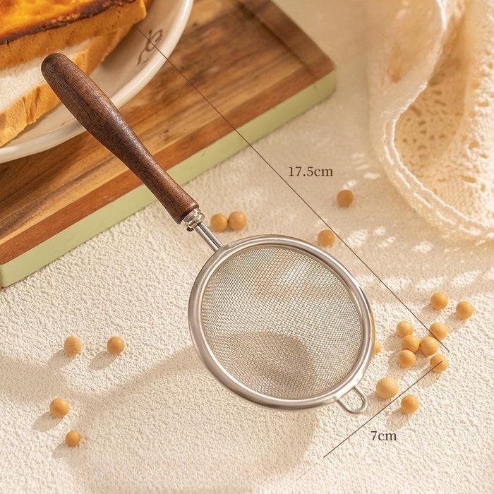 Gambar Matcha Sifter 304 Stainless/ Saringan Baja Tahan Karat/Strainer with Handle Pegangan Kenari/Ayak Bubuk Matcha Hingga Halus Dan Tidak Bergerombol - terompet dari Vixplorn undefined Tokopedia