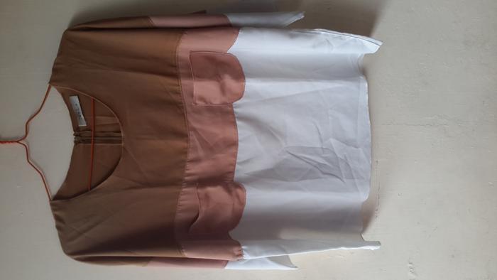 Gambar PRELOVED - NYLA Blouse dari Weka Store undefined Tokopedia