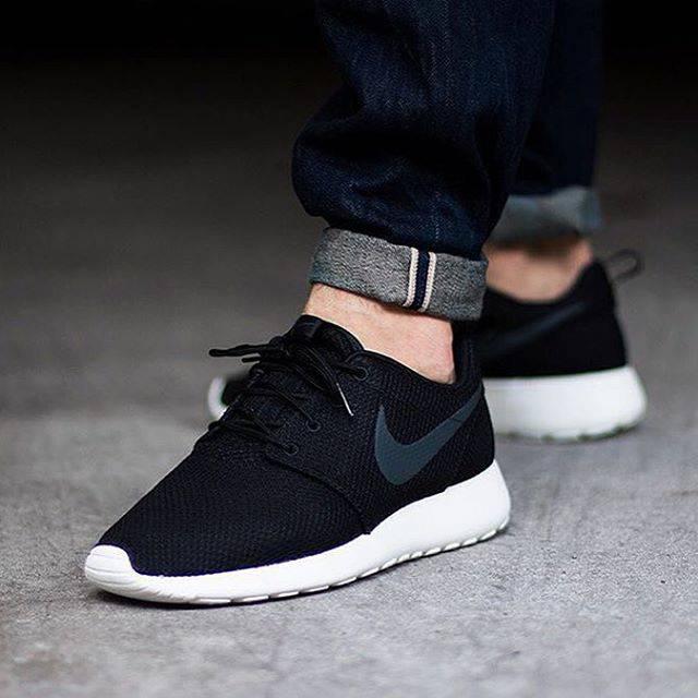 roshe run grey