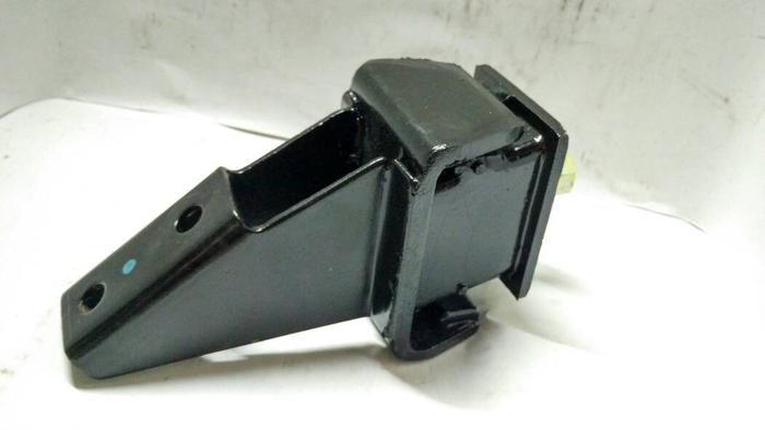 Gambar ENGINE MOUNTING KIJANG SUPER KAPSUL BAGIAN DEPAN KANAN dari Sahabat Motor Depok undefined Tokopedia
