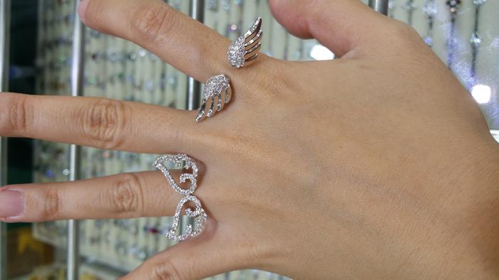 Jual Cincin Emas Putih Sayap Polos 4 8gr Poto Jari Telunjuk Kota Tegal Springbreezeshop Tokopedia