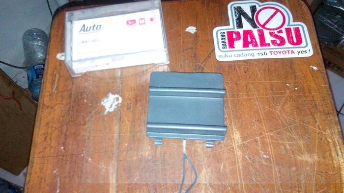 Gambar Cover derek/towing depan Daihatsu Granmax Pick Up original. dari AutoDay Shop undefined Tokopedia