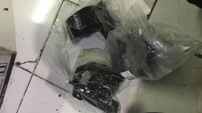 Gambar Engine Mounting Ertiga 1 set dari OlimartID undefined Tokopedia