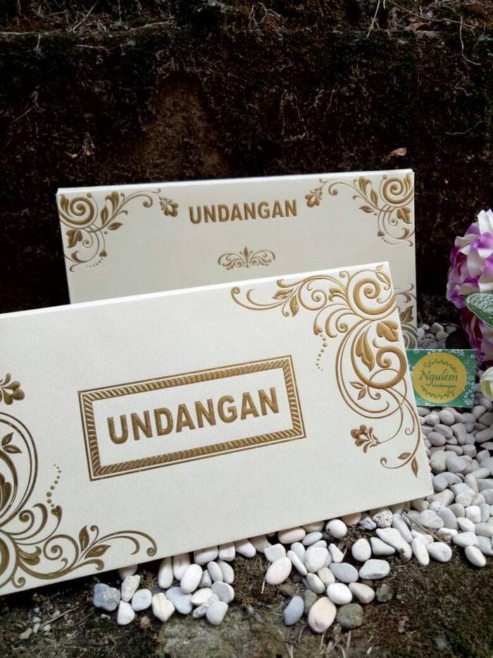 Gambar CETAK UNDANGAN ELEGAN FOIL EMAS (kode : ER-9911) dari Ngulem Undangan undefined Tokopedia