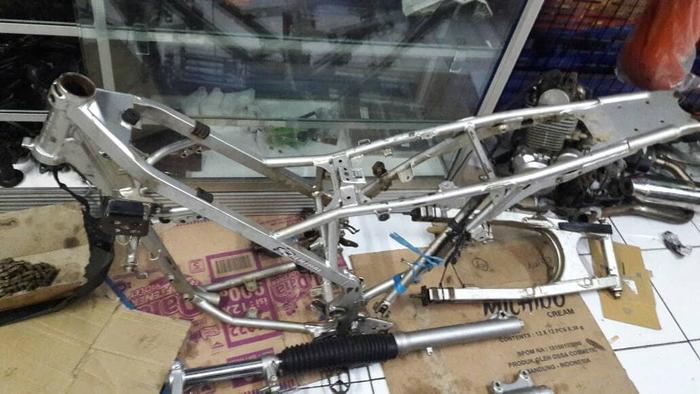Gambar rangka klx bf 2016 dari Sanes Sasaha MX Shop undefined Tokopedia