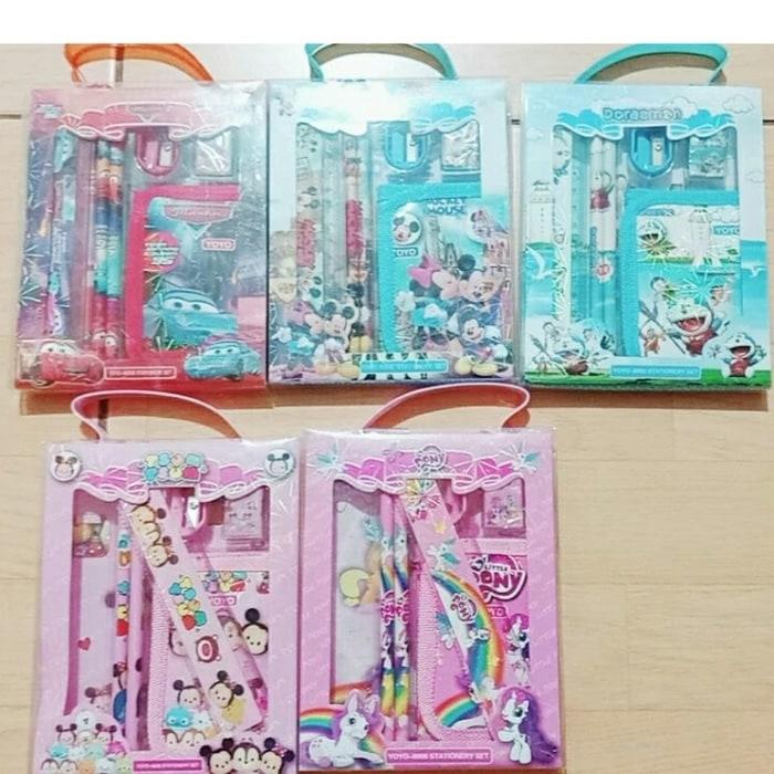 Gambar Alat Tulis Sekolah / 1 Set Perlengkapan Hello Kitty / Karakter HK dari Zeusid undefined Tokopedia