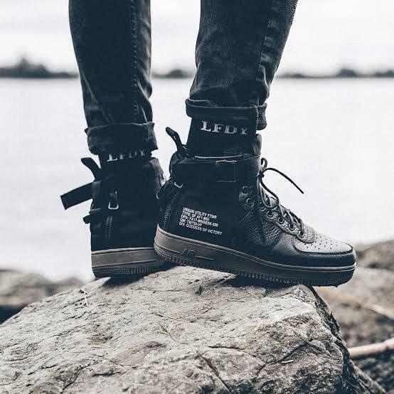 Nike Special Field Air Force Mid