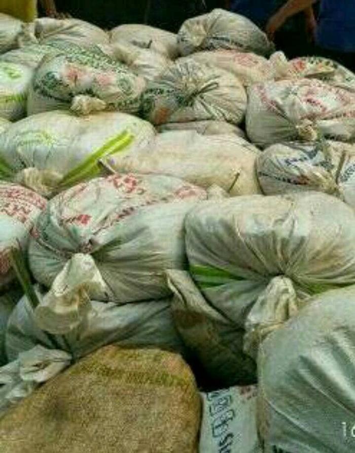 Gambar Jual Tanah Merah Dalam Karung Untuk Perataan Hiasan Taman dari RAHMAN FLORIS undefined Tokopedia