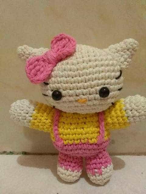 Gambar Boneka Rajut Hello Kitty Besar dari VelyaNitaBag Collection undefined Tokopedia