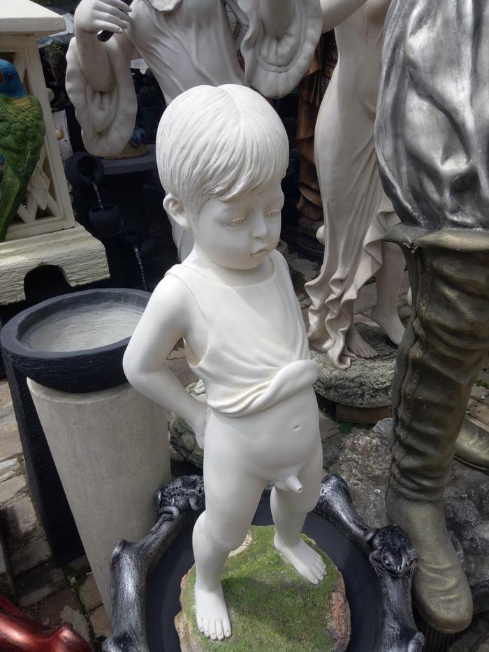 Jual Patung Anak Kencing Baby Piss Kota Tangerang Selatan Gallerykintamani Patung Tokopedia