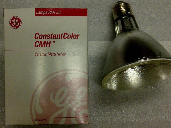 Ampoule Halogène Métallisée GE PAR30 70W - Culot E27, Lumière Chaude, Pour Spot Encastré Ou Projecteur