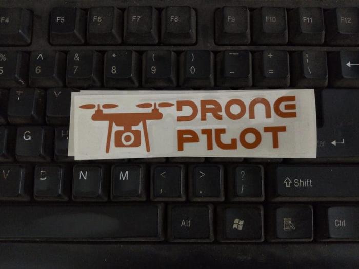 Gambar cutting sticker drone pilot camera dari mitrasetia cutting undefined Tokopedia