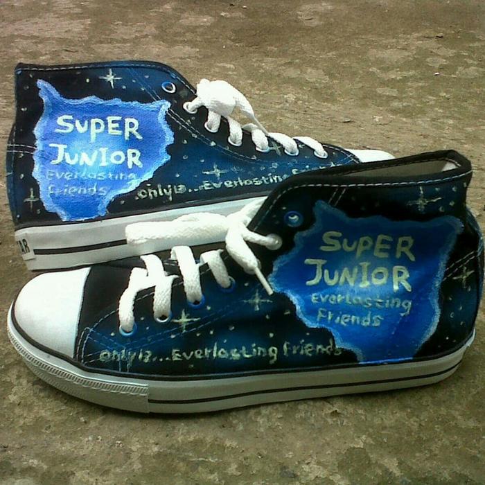 office junior converse