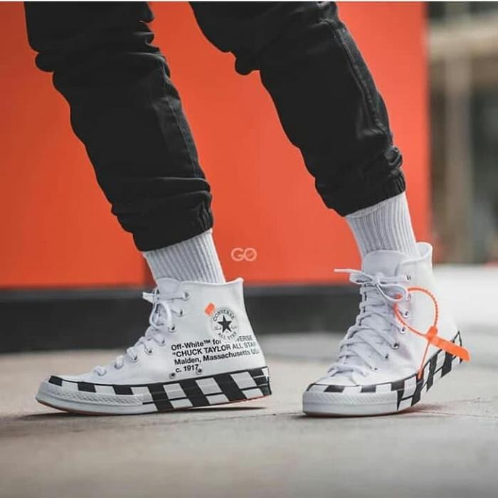 chucks offwhite