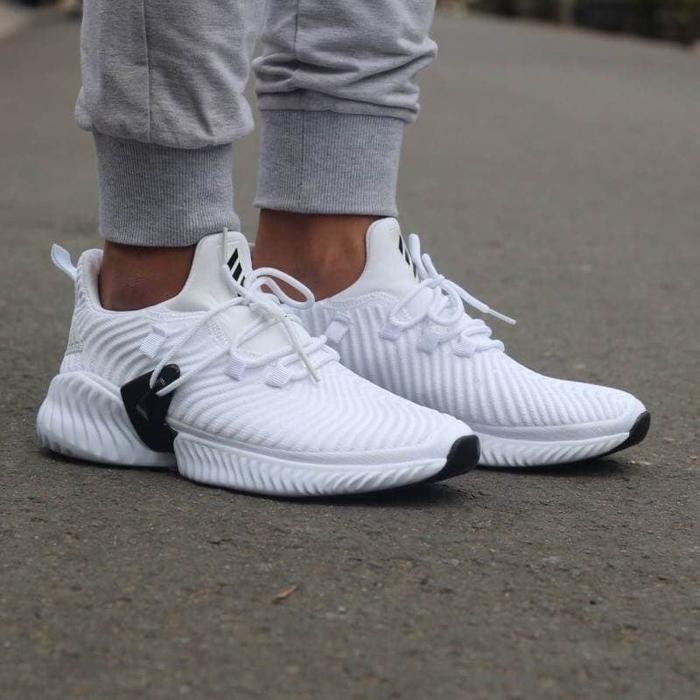adidas alphabounce instinct triple white