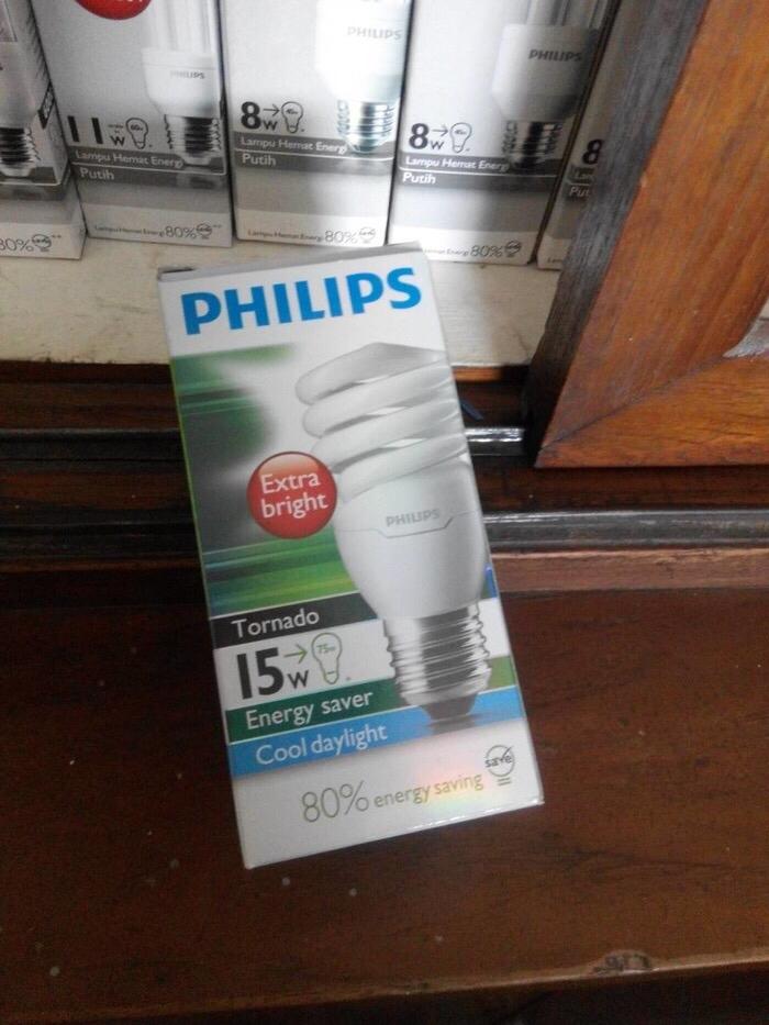 Gambar lampu philis tornado ulir 15w 15watt 15 w 15 watt philip dari Sinar Surya LTC undefined Tokopedia