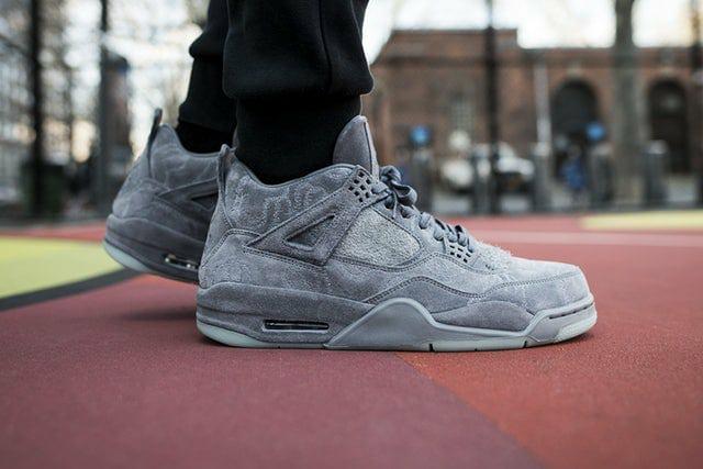 air jordan kaws grey