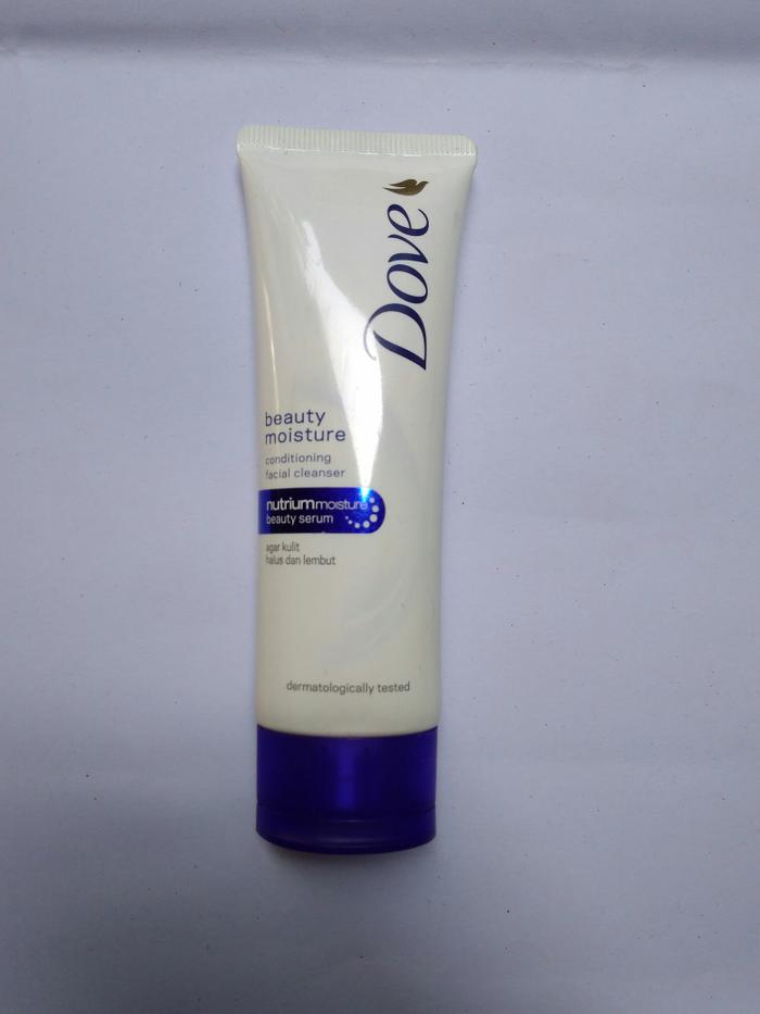 dove moisture facial foam