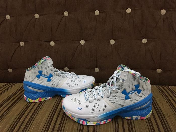 sepatu basket under armor