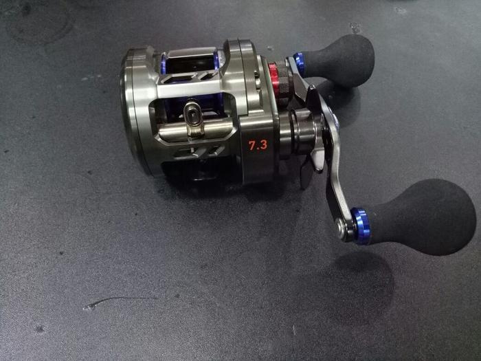 ダイワ　ソルティガ　BJ100SHL 美品 DAIWA ダイワ ソルティガ BJ 100SH 右ハンドル リール 美品 ダイワ