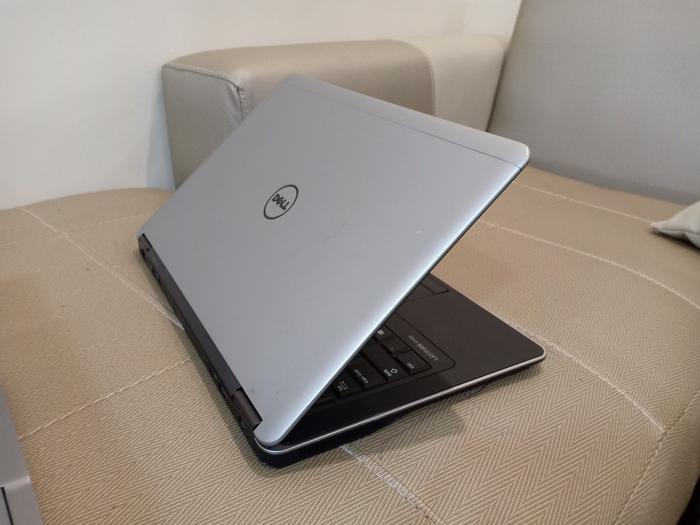 Jual Dell Latitude E7440 Core i5 gen4 