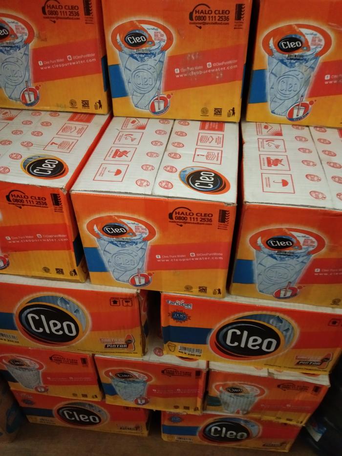 Jual Air mineral kemasan gelas merk cleo - Kota Surabaya - bajulshop | Tokopedia