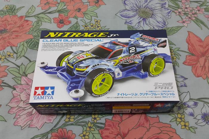 Voiture Miniature Mini 4WD Tamiya NITRAGE Jr. - Échelle 1/32, Châssis MA, Bleu Transparent - Réf. 95398