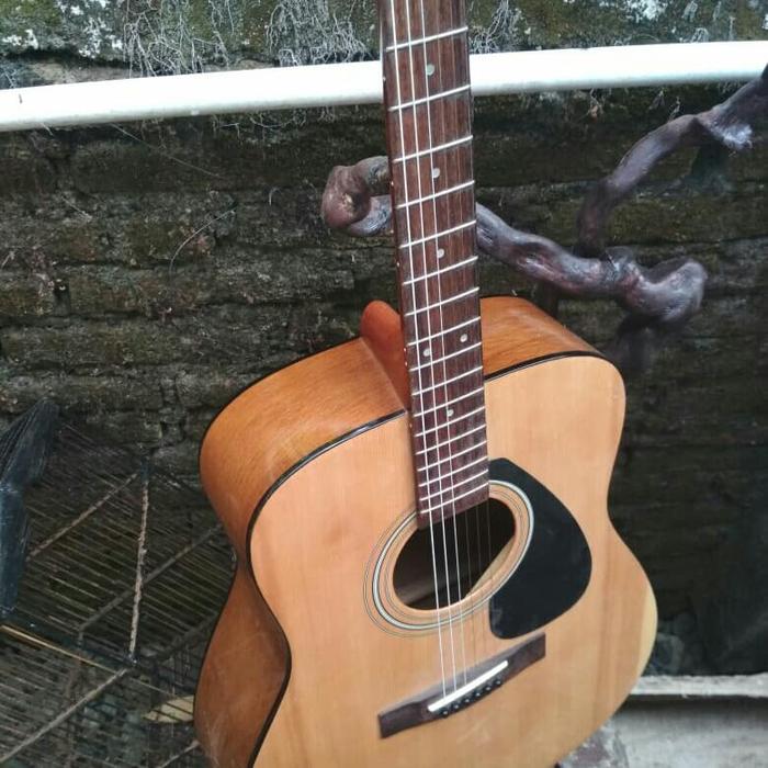 Gambar Gitar yamaha f310 original (second) berkualitas dari ghanjar shop undefined Tokopedia