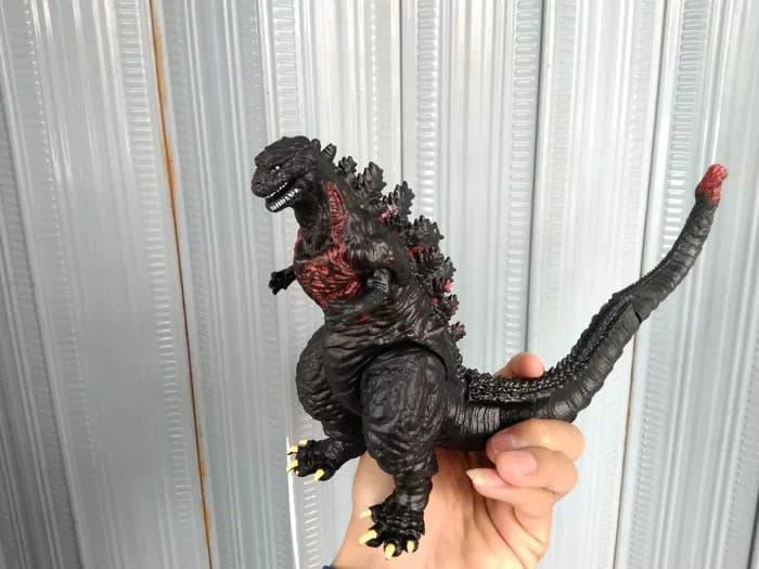 Gambar mainan hobi action figure Godzilla ultraman pajangan mobil hiasan kue dari ELSA KADO STORE undefined Tokopedia